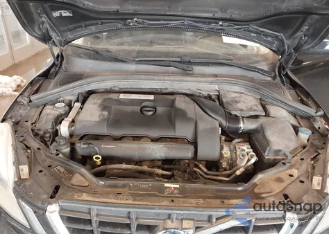 2012 Volvo Xc60 T6/T6 Platinum/T6 Premier Plus/T6 R-Design/T6 R-Design Platinum/T6 R-Design Premier Plus z USA, uszkodzony, nr VIN YV4902DZXC2305846